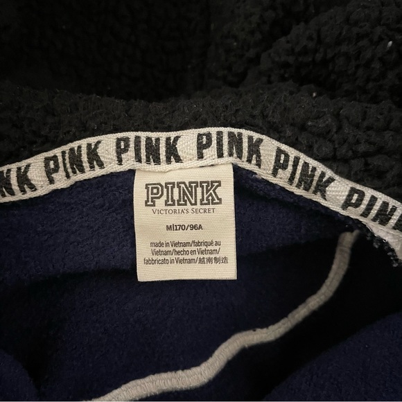 Victoria’s Secret Pink Quart Zip - Picture 4 of 4